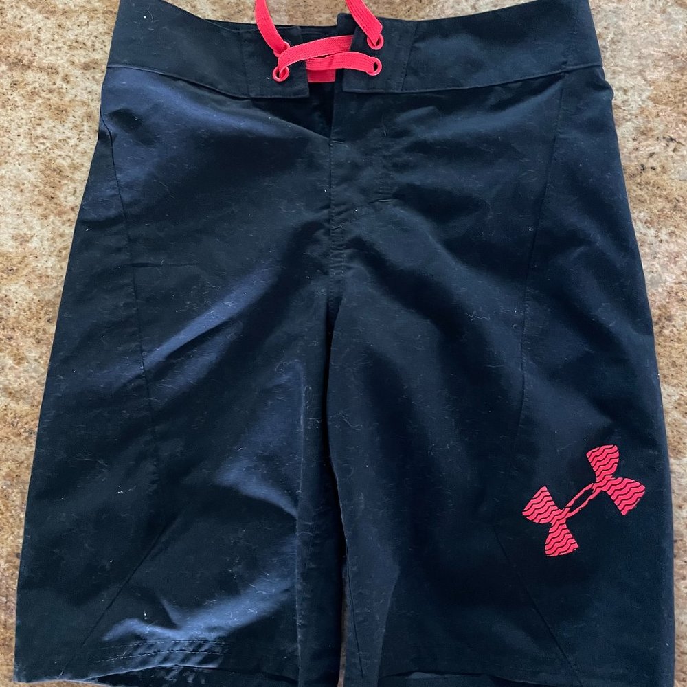 Under Armour Swim Trunks Size 23